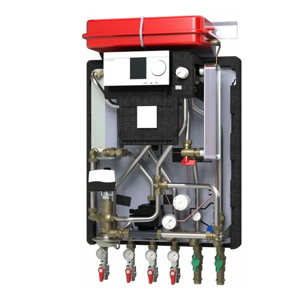 Hausstation von Danfoss mit verschiedenen Ventilen, Druckmanometern und Rohren in einer kompakten Anordnung. Sichtbare Steuerelemente und Isolierung vorhanden.